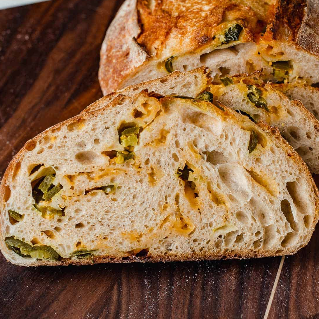 The Cheddar Jalapeno Crust